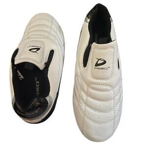 Dynamics White Slip-On Martial Arts Sneaker Kids Youth Size 6